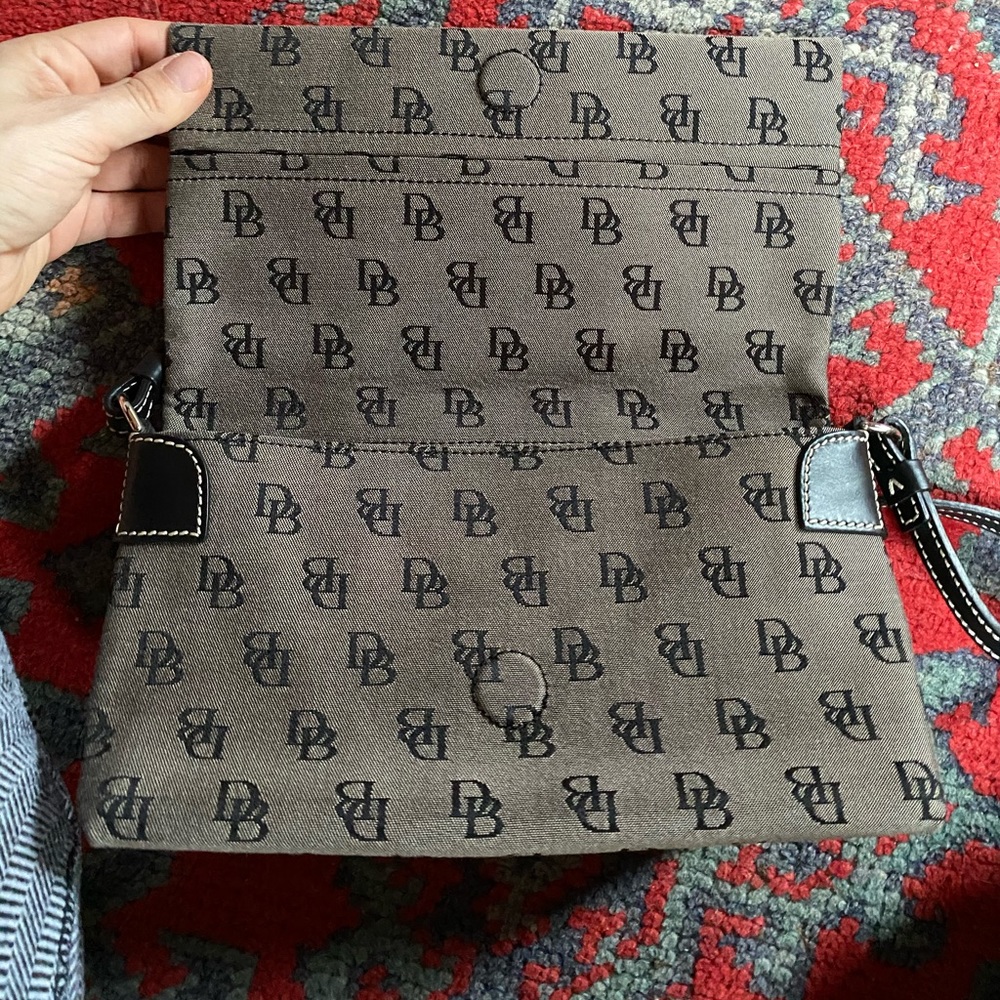 Dooney & Bourke Purse